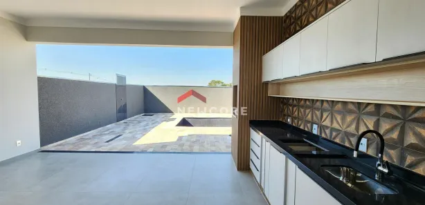 Casa de Condomínio com 3 Quartos à venda, 180m² no Residencial Villa de León, Piratininga