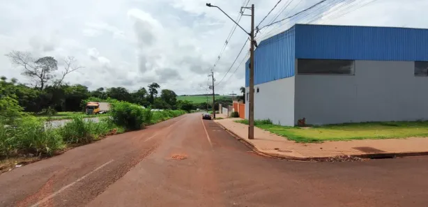 Galpão/Depósito/Armazém com 1 Quarto para alugar, 806m² no Marialva, Marialva