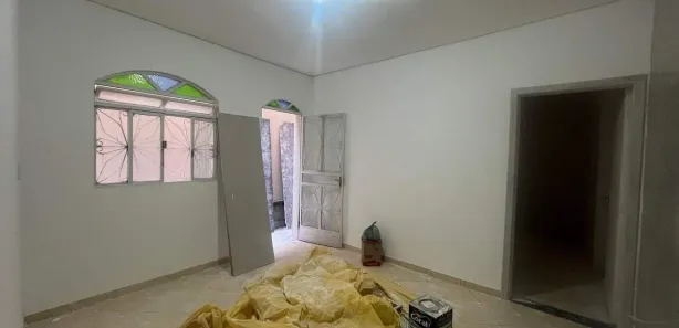Casa com 2 Quartos para alugar, 60m² no Tirol (Barreiro), Belo Horizonte