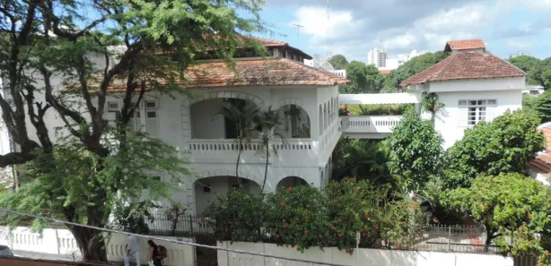 Casa com 6 Quartos à venda, 586m² no Matatu, Salvador