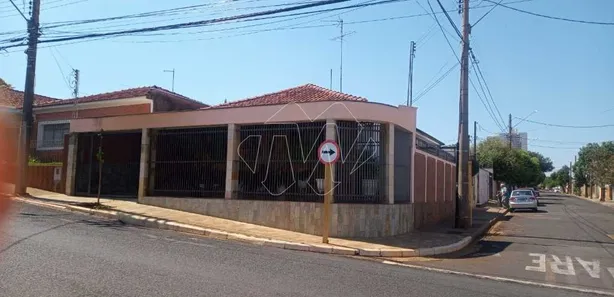 Casa com 3 Quartos à venda, 174m² no Centro, Araraquara