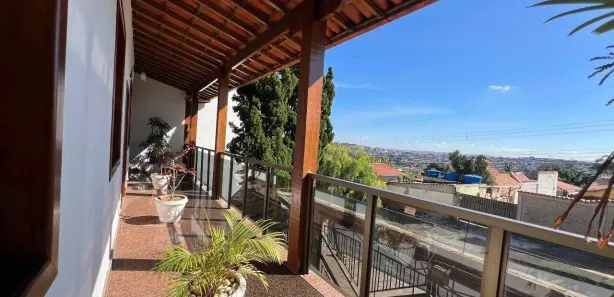 Casa com 3 Quartos à venda, 300m² no Diamante (Barreiro), Belo Horizonte