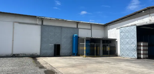 Galpão/Depósito/Armazém para alugar, 1350m² no Nova Abrantes (Abrantes), Camaçari