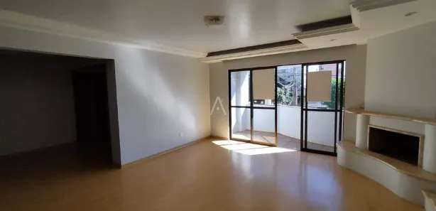 Apartamento com 3 Quartos para alugar, 206m² no Centro, Toledo