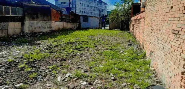 Lote/Terreno à venda, 400m² no Jardim Cunhambebe (Vicente de Carvalho), Guarujá