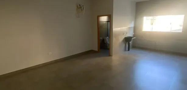 Kitnet com 1 Quarto para alugar, 35m² no Zona 07, Maringá