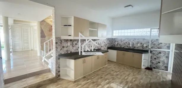 Casa com 3 Quartos para alugar, 427m² no Neópolis, Natal