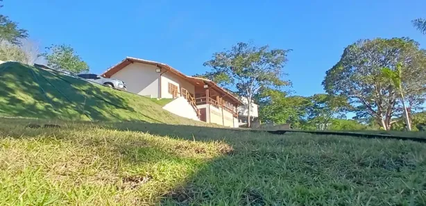 Fazenda/Sítio com 3 Quartos à venda, 150m² no Vale Encantado, Macaé