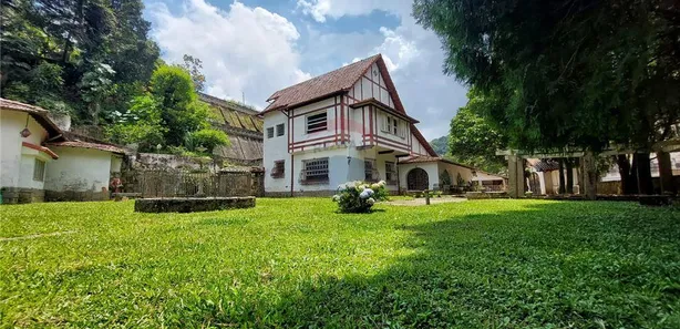 Ponto Comercial para alugar, 430m² no Quarteirão Ingelheim, Petrópolis