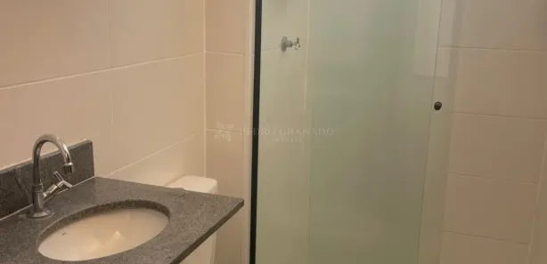 Apartamento com 2 Quartos para alugar, 55m² no Jardim Santa Rosa, Maringá