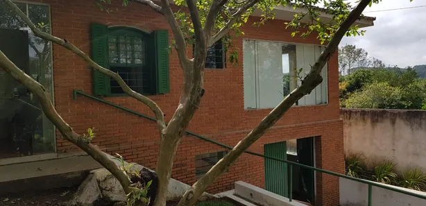 Casa com 5 Quartos para alugar, 440m² no Centro, Paranapanema