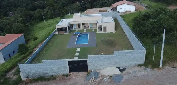 Fazenda/Sítio com 3 Quartos à venda, 86m² no Centro, Mogi das Cruzes