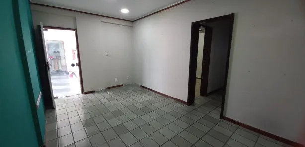 Sala Comercial para alugar, 65m² no Ondina, Salvador