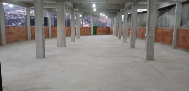 Galpão/Depósito/Armazém para alugar, 280m² no Cascatinha, Petrópolis