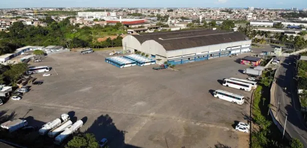 Galpão/Depósito/Armazém para alugar, 930m² no Pirajá, Salvador