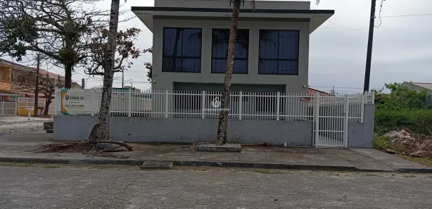Sobrado com 5 Quartos à venda, 260m² no Riviera, Matinhos