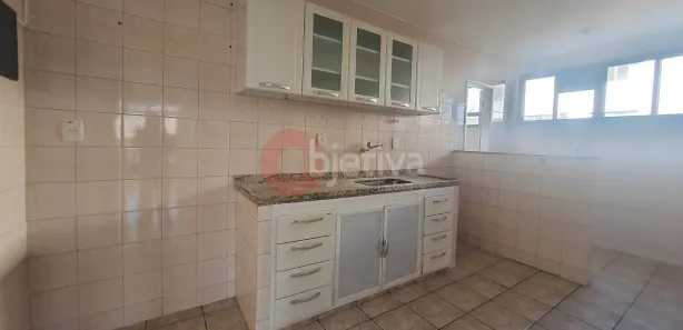 Apartamento com 2 Quartos para alugar, 120m² no Centro, Cabo Frio