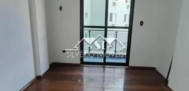 Apartamento com 3 Quartos para venda ou aluguel, 176m² no Algodoal, Cabo Frio