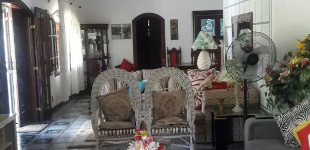 Fazenda/Sítio com 6 Quartos à venda, 400m² no Porto da Roça II (Bacaxá), Saquarema