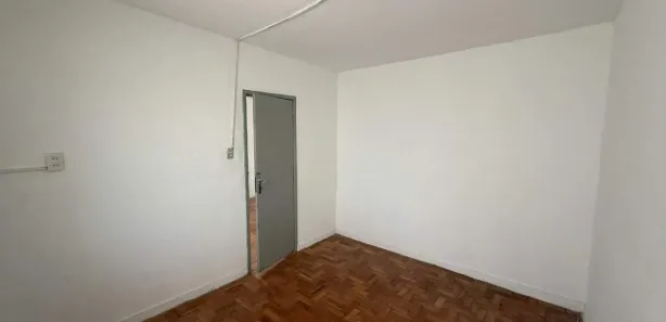 Casa com 2 Quartos para alugar, 80m² no São Marcos, Belo Horizonte