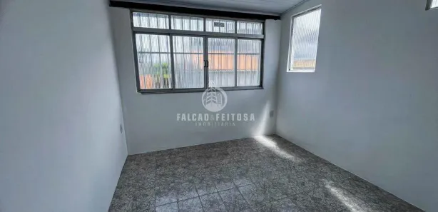 Casa com 4 Quartos à venda, 121m² no Itapuã, Salvador
