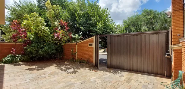 Casa com 4 Quartos à venda, 320m² no Vila Yamada, Araraquara