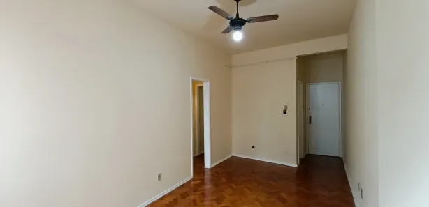 Apartamento com 2 Quartos para alugar, 68m² no Laranjeiras, Rio de Janeiro