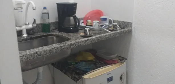 Sala Comercial à venda, 27m² no Centro, São Gonçalo