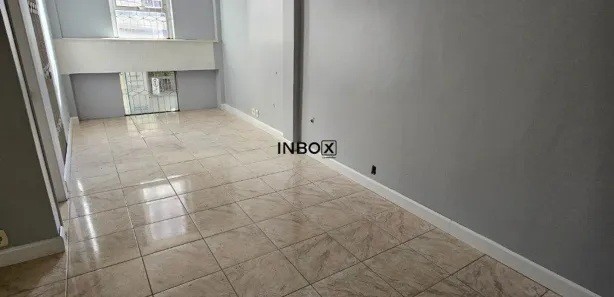 Sala Comercial para alugar, 29m² no Centro, Bento Gonçalves