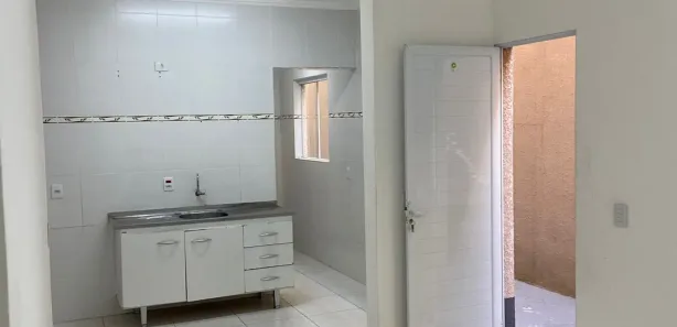 Apartamento com 2 Quartos para alugar, 60m² no Loteamento Jardim do Sol (Mailasqui), São Roque