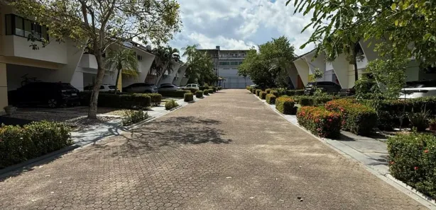 Casa de Condomínio com 3 Quartos para alugar, 178m² no Chapada, Manaus