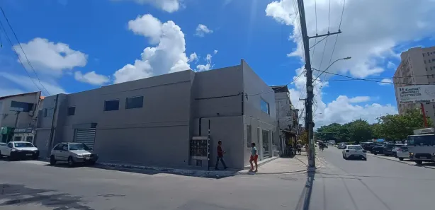 Ponto Comercial para alugar, 104m² no Boca do Rio, Salvador