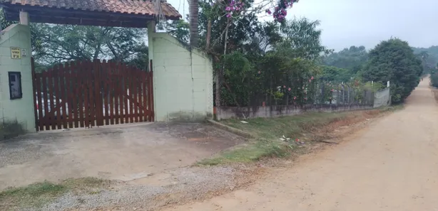 Fazenda/Sítio com 3 Quartos à venda, 149m² no Centro, Biritiba Mirim