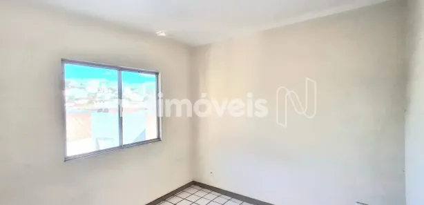 Apartamento com 2 Quartos para alugar, 48m² no Heliópolis, Belo Horizonte