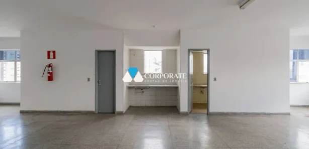 Ponto Comercial para alugar, 543m² no Santa Efigênia, Belo Horizonte