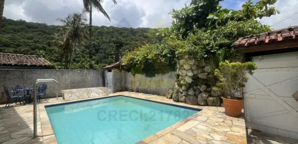 Casa com 4 Quartos à venda, 500m² no Guaiúba, Guarujá
