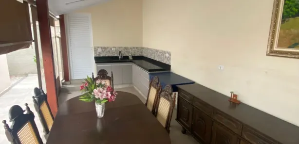 Casa com 3 Quartos para alugar, 200m² no Parque 9 de Julho, São Roque