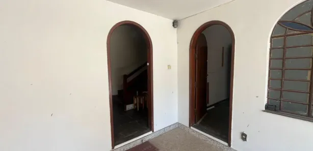 Casa com 4 Quartos para alugar, 372m² no Comiteco, Belo Horizonte