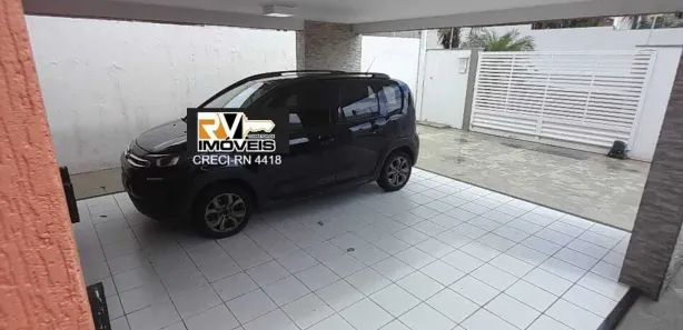 Casa com 4 Quartos à venda, 220m² no Capim Macio, Natal
