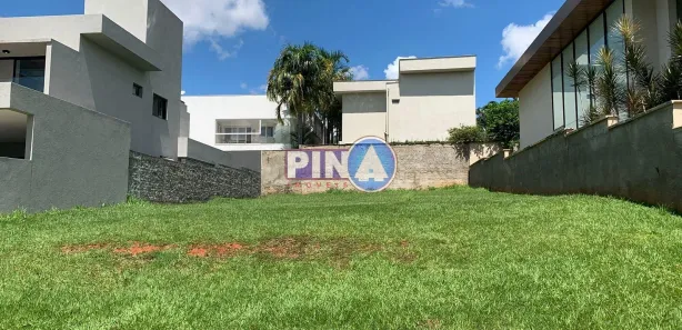 Lote/Terreno à venda, 451m² no Jardins Verona, Goiânia