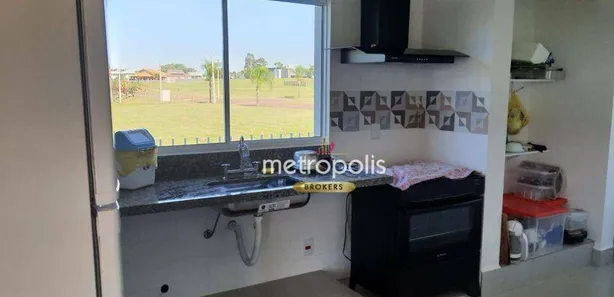 Fazenda/Sítio com 4 Quartos à venda, 1205m² no Centro, Iacanga