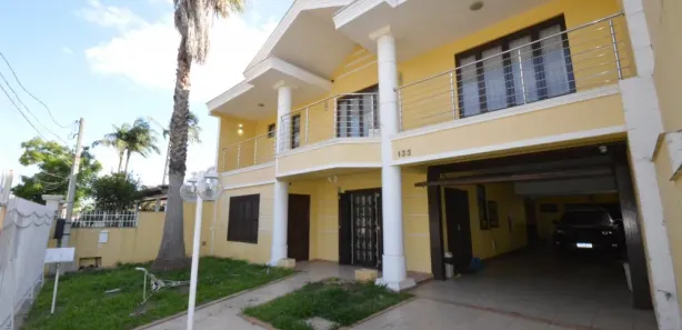 Casa com 3 Quartos para alugar, 300m² no Igara, Canoas