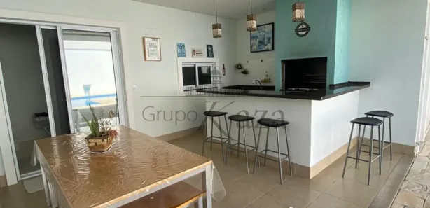 Casa de Condomínio com 4 Quartos à venda, 236m² no Residencial Santa Helena, Caçapava
