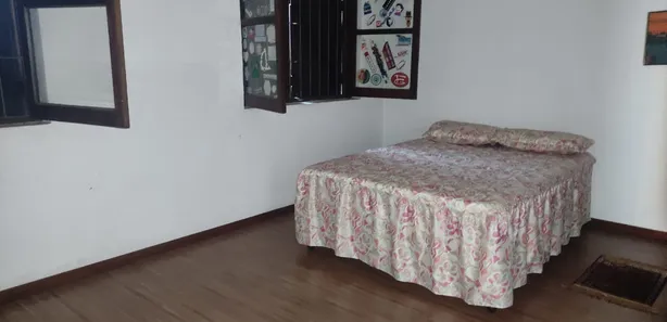 Sobrado com 3 Quartos à venda, 300m² no Vila Freitas, Carapicuíba