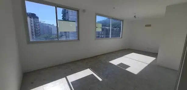 Sala Comercial à venda, 31m² no Santa Rosa, Niterói
