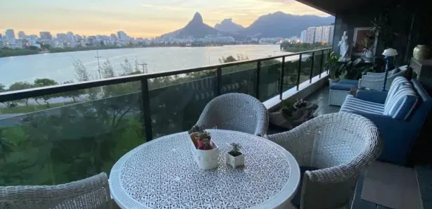 Apartamento com 4 Quartos para venda ou aluguel, 210m² no Lagoa, Rio de Janeiro