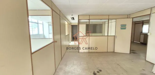 Sala Comercial para alugar, 240m² no Santo Antônio, Belo Horizonte