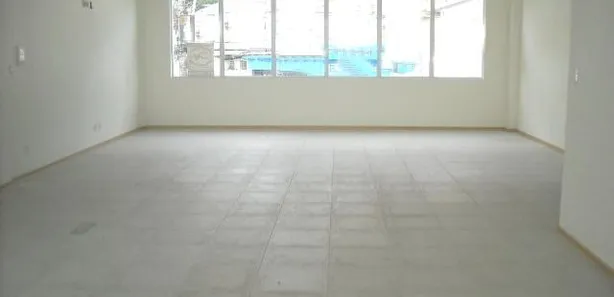 Ponto Comercial para alugar, 300m² no Centro, Caxias do Sul