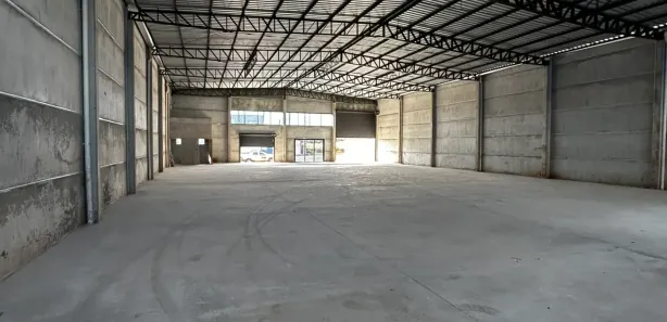 Prédio Comercial para alugar, 800m² no , Marialva