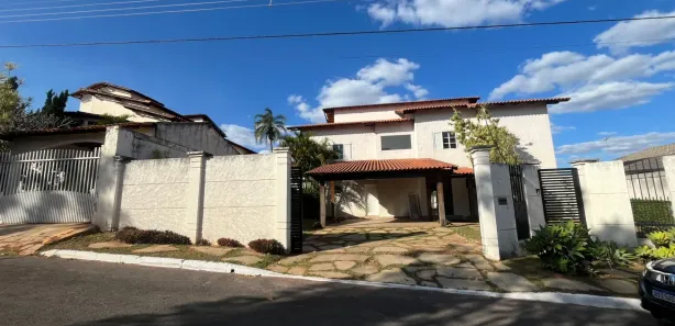 Casa de Condomínio com 4 Quartos para alugar, 548m² no Setor Habitacional Jardim Botânico, Brasília